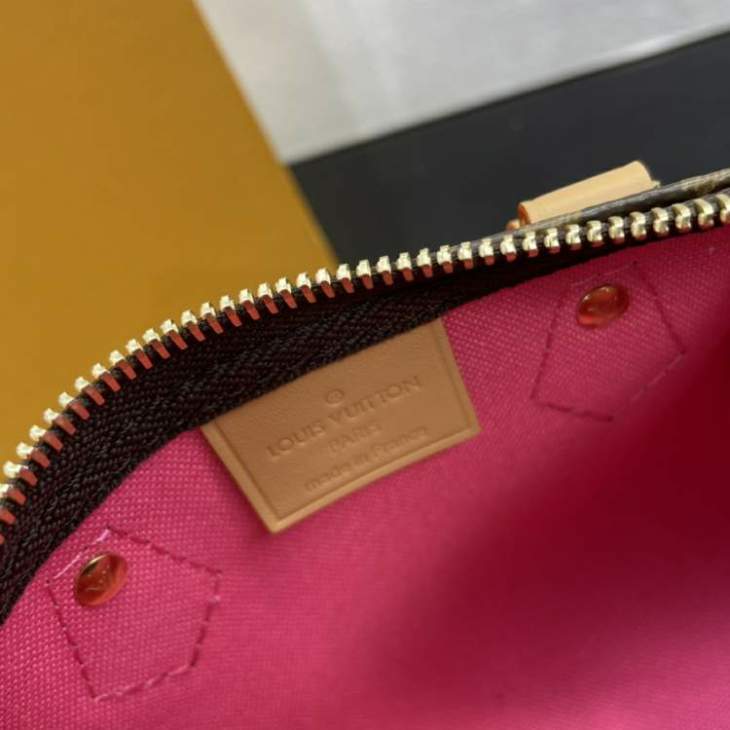 Picture of Louis Vuitton Handbags _SKUfw147921150fw